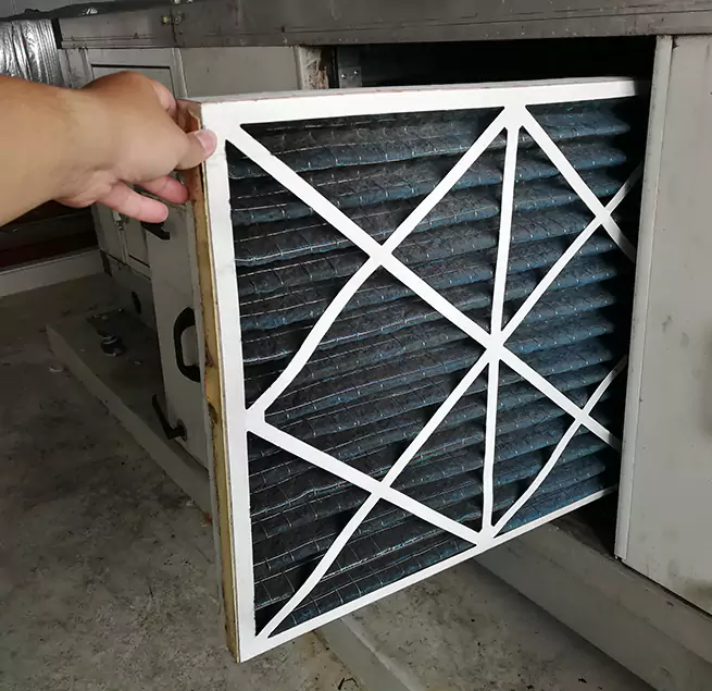 Why Homeowners & Businesses Trust Us Bloomington, IL?